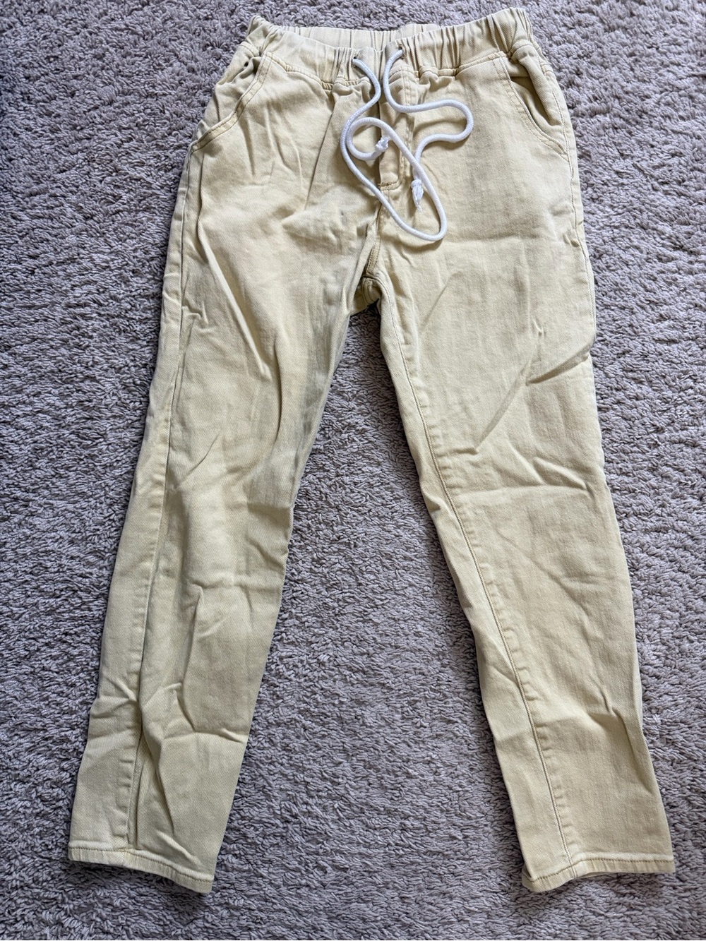 Casual Drawstring Jogger Pants in Pale Yellow